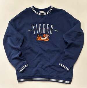 Vintage 90s Disney Tigger Embroidered Navy Blue Crewneck Sweatshirt